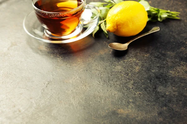 Rustik arka plan üzerinde çay kompozisyon