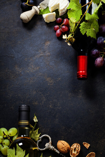 Вино, виноград и сыр
