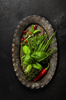 Bitkiler ve baharatlar.