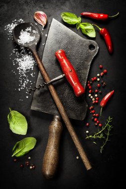 Vintage çatal ve taze malzemeler