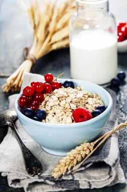 yulaf ve çilek Kahvaltı