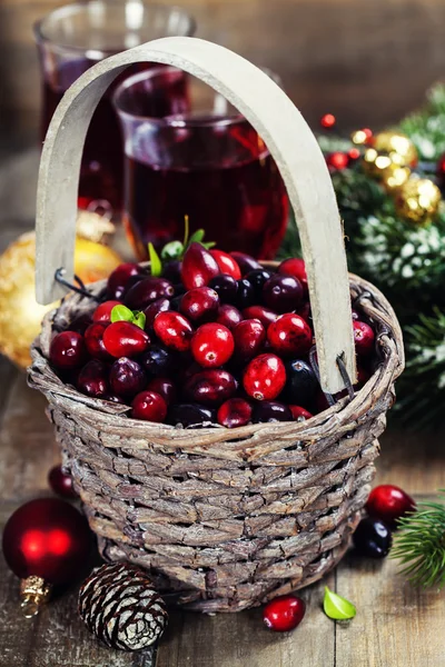 Cranberries and juice — Stock Photo, Image