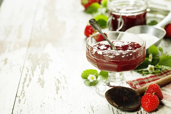 Strawberry jam in a jar — Stock Photo, Image