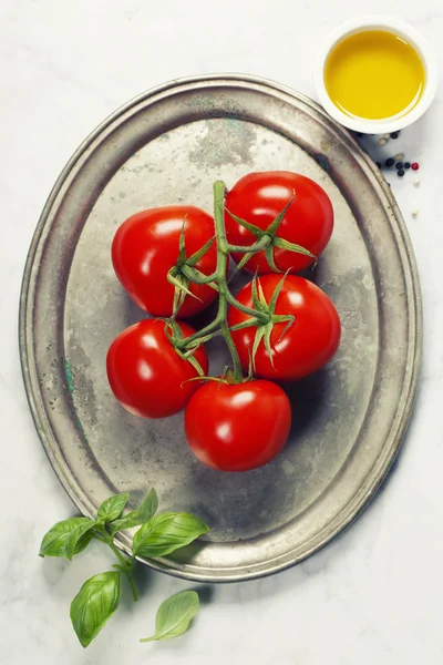 トマトとイタリアの食材 — ストック写真