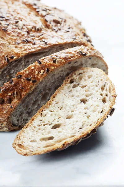 Pane tradizionale appena sfornato — Foto Stock