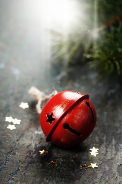 Noel kompozisyon koyu arka plan üzerinde