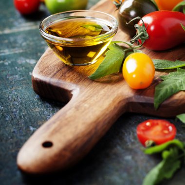 çeşitli renkli domates