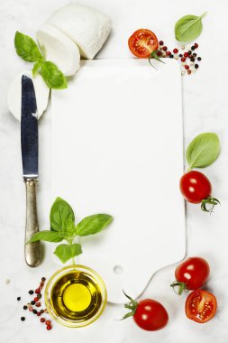 Gıda arka plan boş vintage kesme tahtası ile