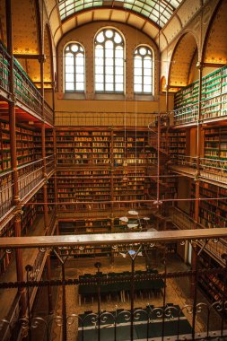 Amsterdam, Hollanda - 15 Mart 2016: Rijksmuseum, Amsterdam, eski Kütüphane. Kütüphane en büyük kamusal sanat tarihi araştırma Holland 15 Mart 2016 yılında Amsterdam - Hollanda yer.