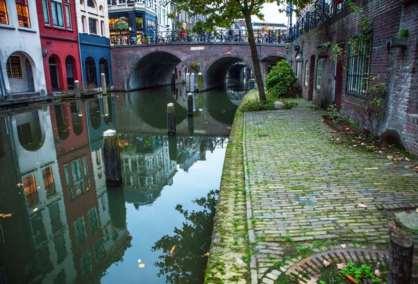 Nizozemsko, Utrecht - 25 října 2015: Tradiční evropské architektury. Utrecht - Holandsko. — Stock fotografie