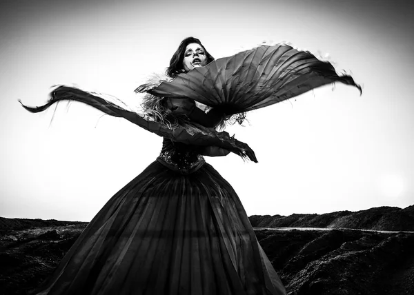 Black-white fine art portrait of attractive romantic woman at fairy tale dry field. — Stock Photo, Image