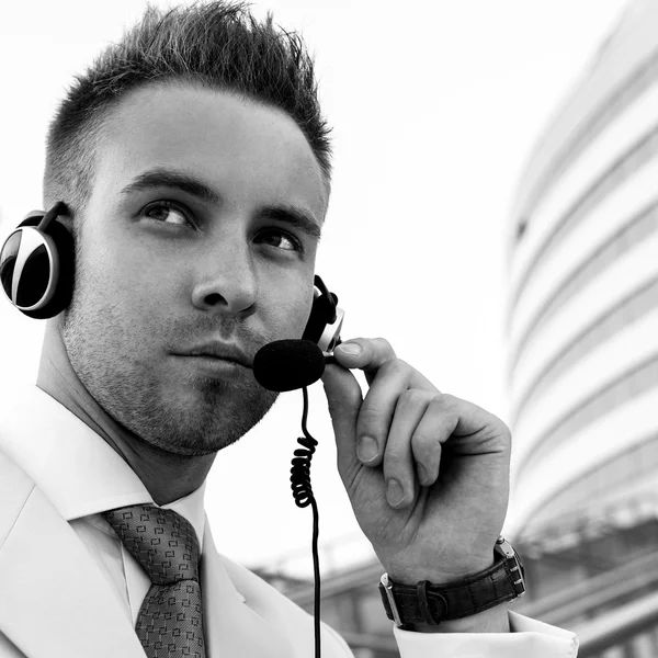 Black-white portrait of beautiful young man outdoor. — Stock Photo, Image