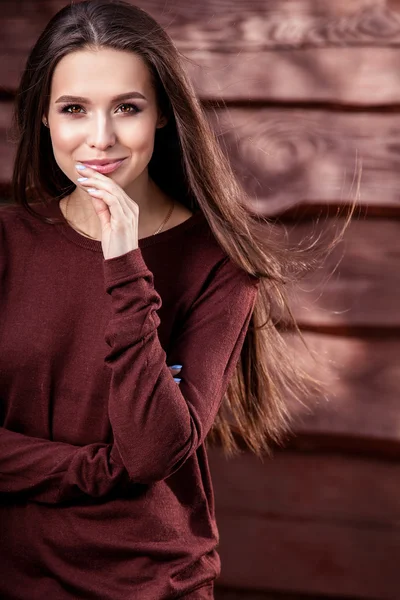 Young sensual & beauty girl pose against grunge wooden background — Stock Photo, Image