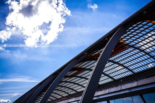 Amsterdam, Niederlande - 15. august 2016: brille des hauptbahnhofs von amsterdam close-up. amsterdam - niederland. — Stockfoto