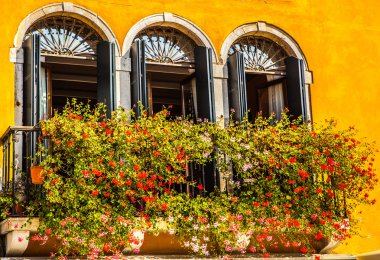 Eski İtalyan geleneksel pencere.