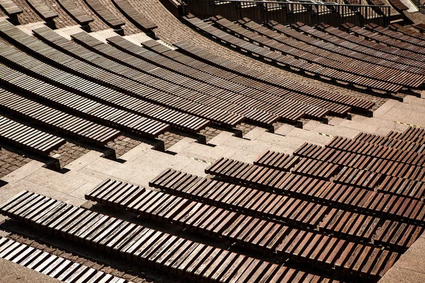 Benches in open amphitheater — Stock Photo, Image