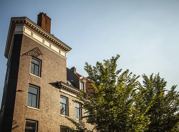 Amsterdam typische architectuur — Stockfoto