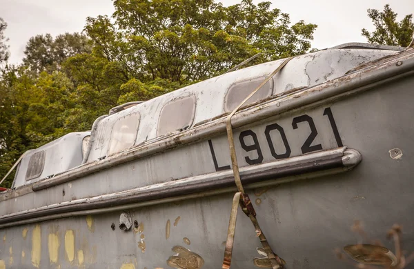 Old thrown boat. — Stock Photo, Image