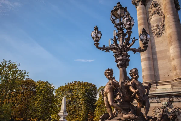 Skulpturen auf der Alexanderbrücke — Stockfoto