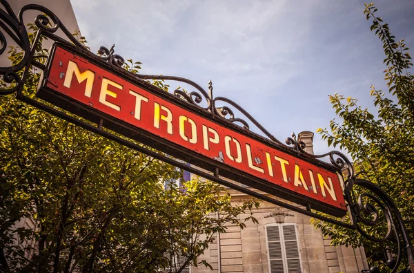 Podepište metropolitní. Paříž — Stock fotografie