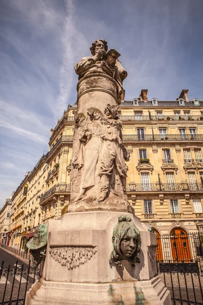 Escultura de pedra em Paris — Fotografia de Stock