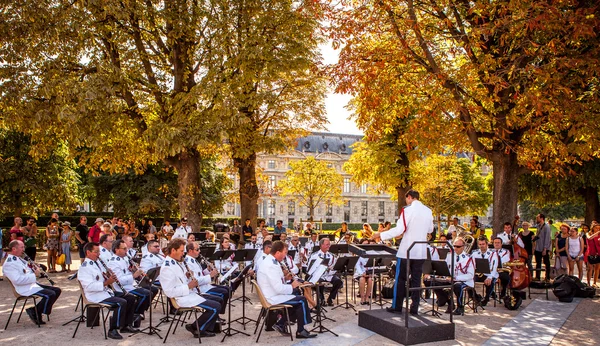 Spectacle d'orchestre à Paris — Photo
