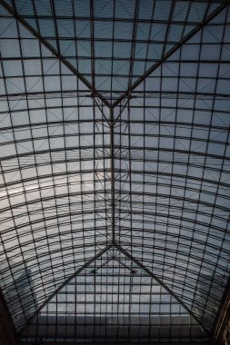 Fuar salonu Louvre de Paris