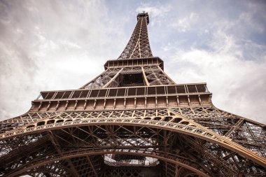 Paris 'teki Eyfel Kulesi