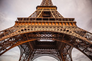 Paris 'teki Eyfel Kulesi