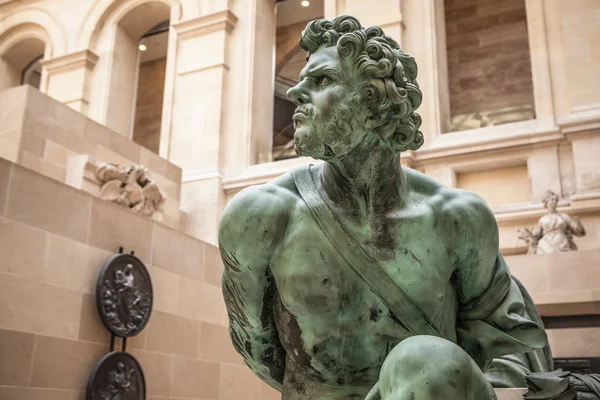 Sculpture hall of Louvre museum, Paris — Stock Photo, Image