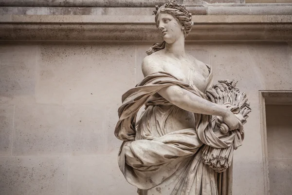 Salle de sculpture du musée du Louvre, Paris — Photo