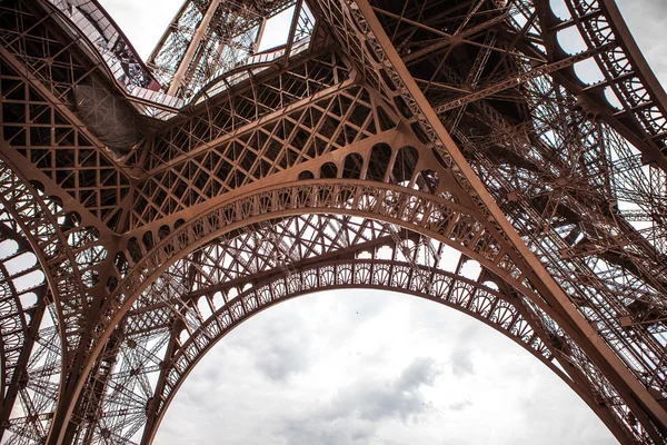 Eiffel tower in Paris — Stock Photo, Image