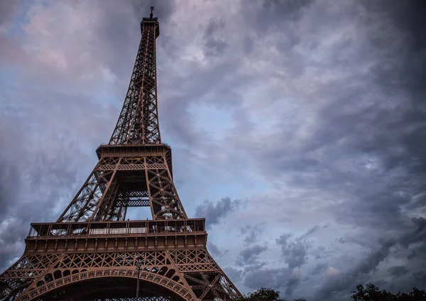 Eiffel tower in Paris — Stock Photo, Image