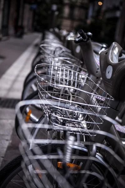 Cyklar uthyres i paris — Stockfoto