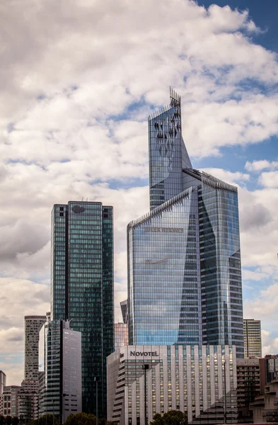 Distretto commerciale La Defense a Parigi . — Foto Stock