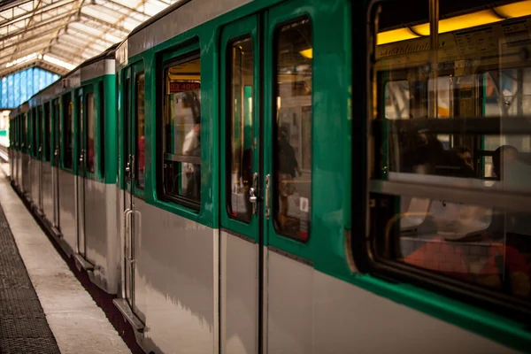 Metro station in Paris — Stock Photo, Image