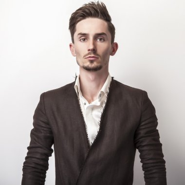 Zarif yakışıklı şık ceket