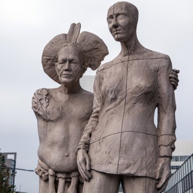 Heykel İş Merkezi Binası yakınındaki