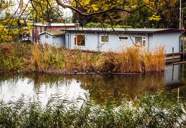 Casa en el agua. Muiderslot —  Fotos de Stock