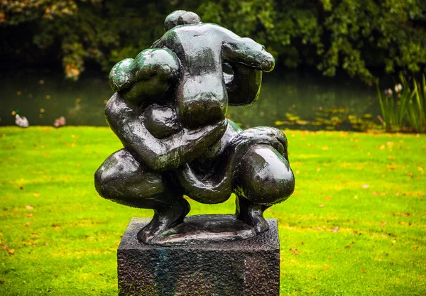 Sculpture in park. Haarlem — Stock Photo, Image