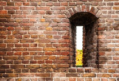 Kaçamak ile Ortaçağ Duvar