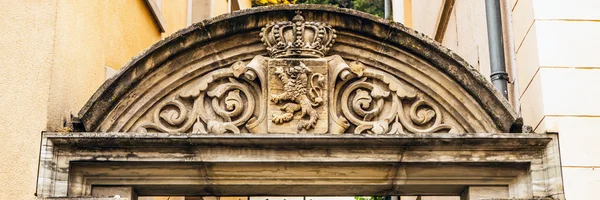 Altes europäisches gebäude in luxemburg — Stockfoto