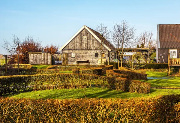 Παλιά άνετο σπίτι με αχυρένια σκεπή σε Giethoorn, Ολλανδία. — Φωτογραφία Αρχείου