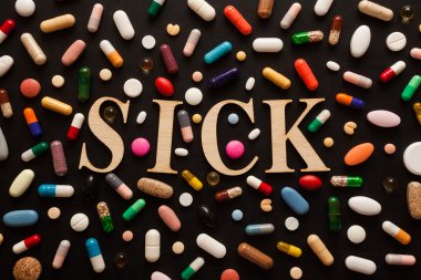 Siyah renkli hapları