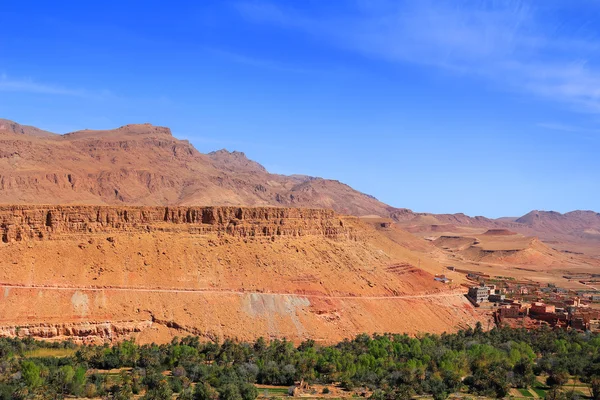 Oásis da aldeia marroquina — Fotografia de Stock