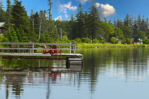 Chaises Sur Pont Une Jetée Mechanic Lake Nouveau Brunswick Canada — Photo