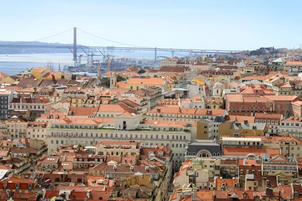 Stadsbeeld van Lissabon, portugal gebouwen — Stockfoto