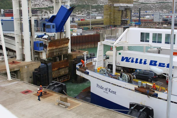 Barco de ferry que llega a Port Dover — Foto de Stock