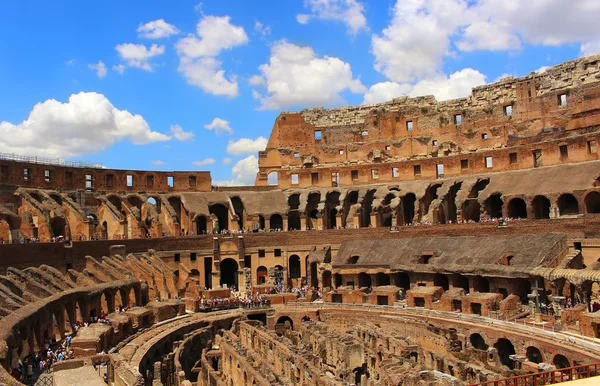 Колизей в Риме, Италия — стоковое фото