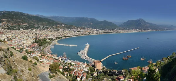 Vista do porto de Alanya a partir da península de Alanya. Riviera turca — Fotografia de Stock